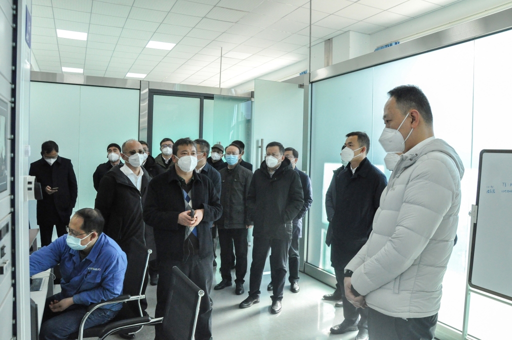 “西老革”调查团到UG环球发展调研